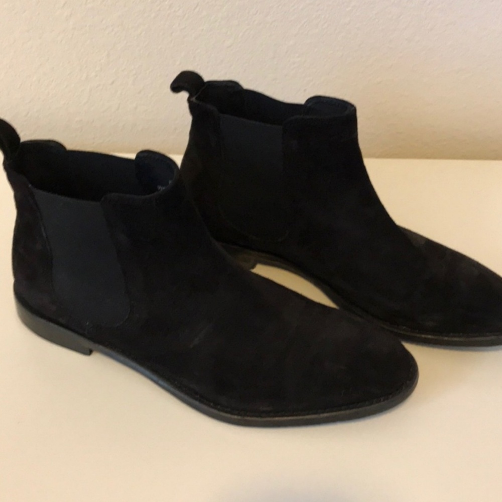 ❤️ Suede Chelsea Boots